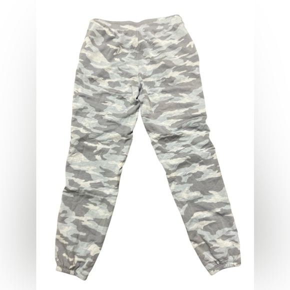 Athleta youth blue camo jogger sweat pants - Picture 7 of 7